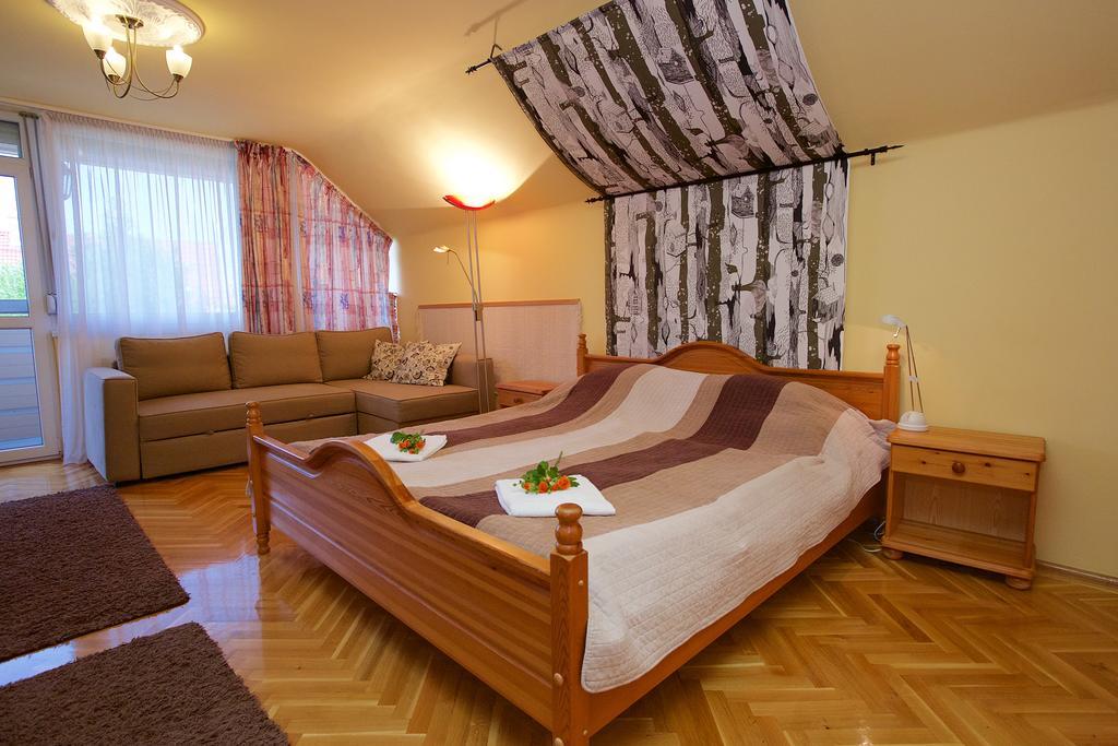 Fonix Apartmanhaz Hajdúszoboszló Zewnętrze zdjęcie