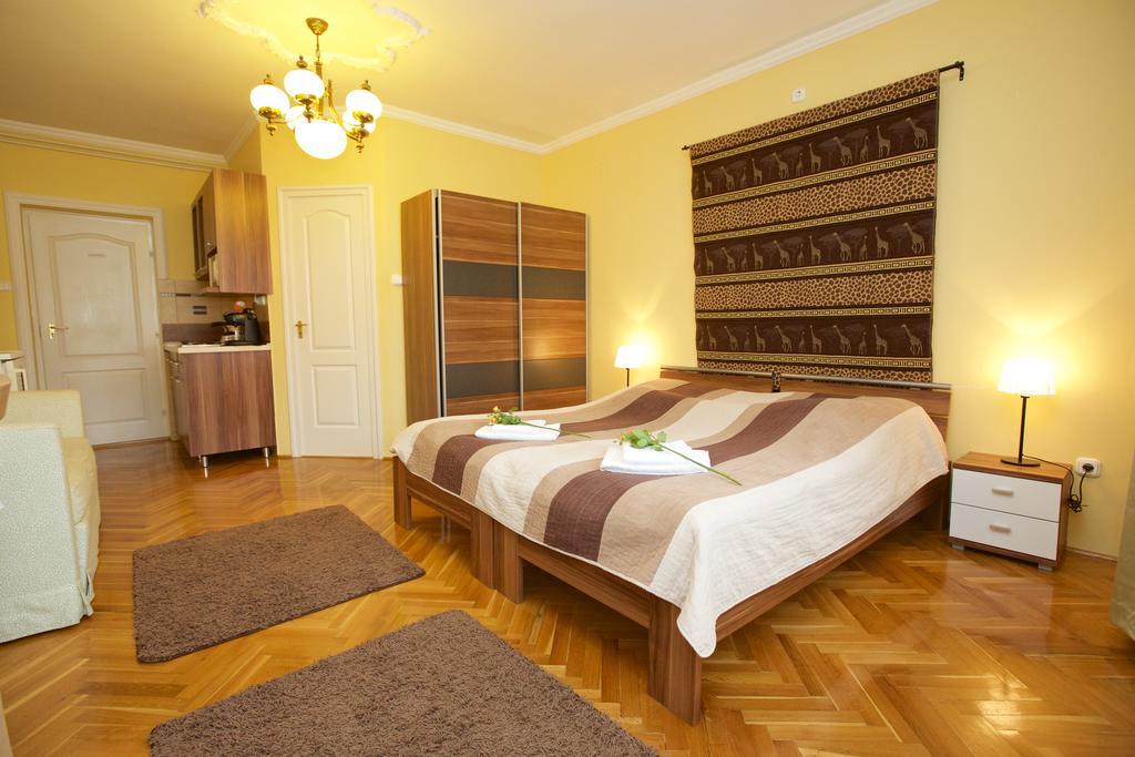 Fonix Apartmanhaz Hajdúszoboszló Zewnętrze zdjęcie